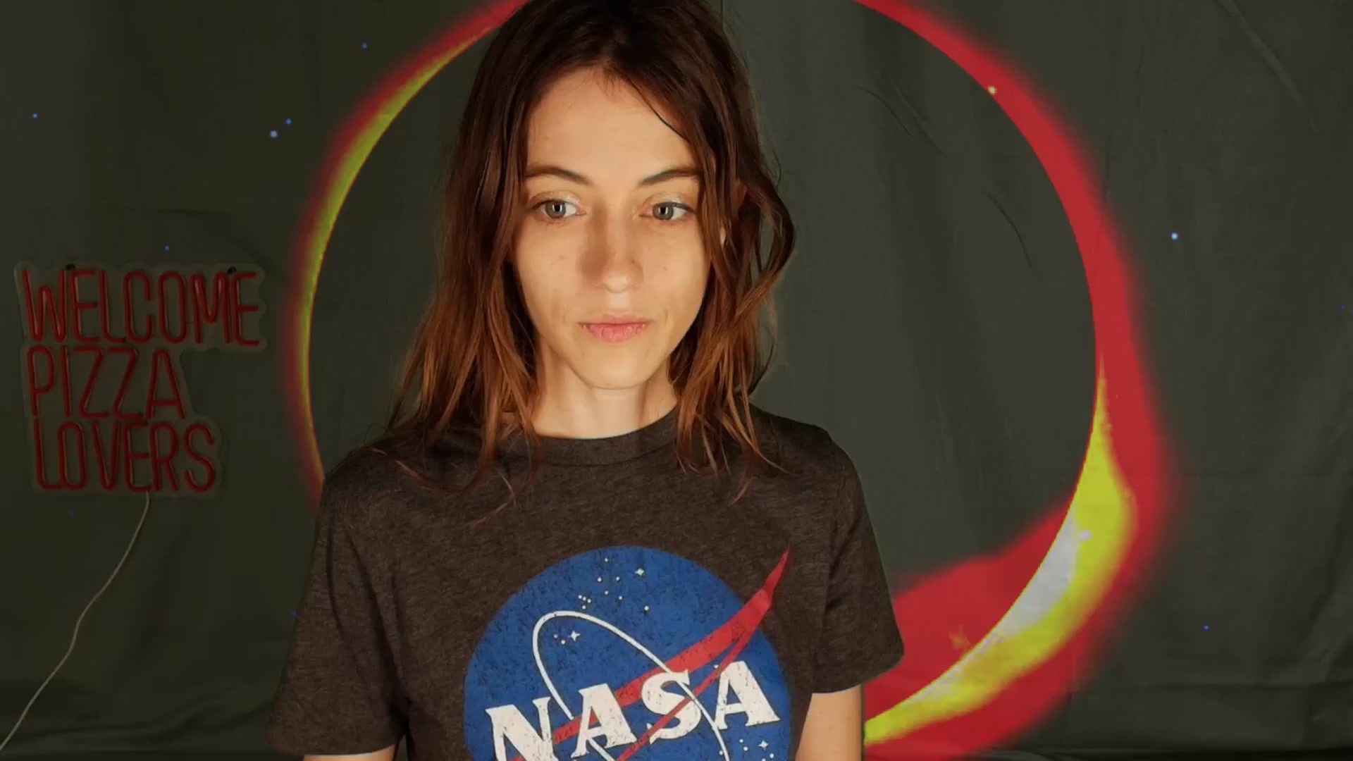 Gallery image thumbnail from NaomiDee's myfreecams stream on, 04/09/2024, 01:28 image 15 of 20