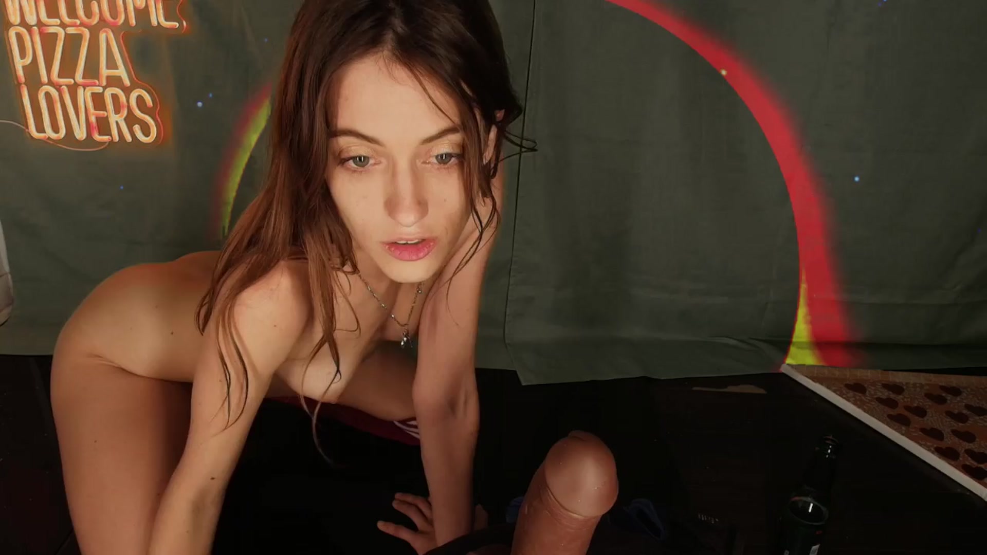 Gallery image thumbnail from NaomiDee's myfreecams stream on, 04/09/2024, 03:12 image 16 of 20