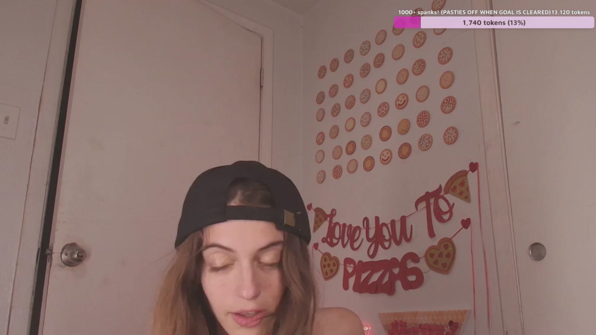 Gallery image thumbnail from NaomiDee's myfreecams stream on, 04/13/2024, 06:43 image 18 of 20