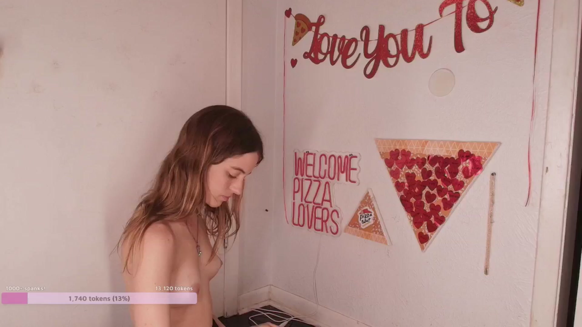 Gallery image thumbnail from NaomiDee's myfreecams stream on, 04/16/2024, 06:56 image 18 of 20