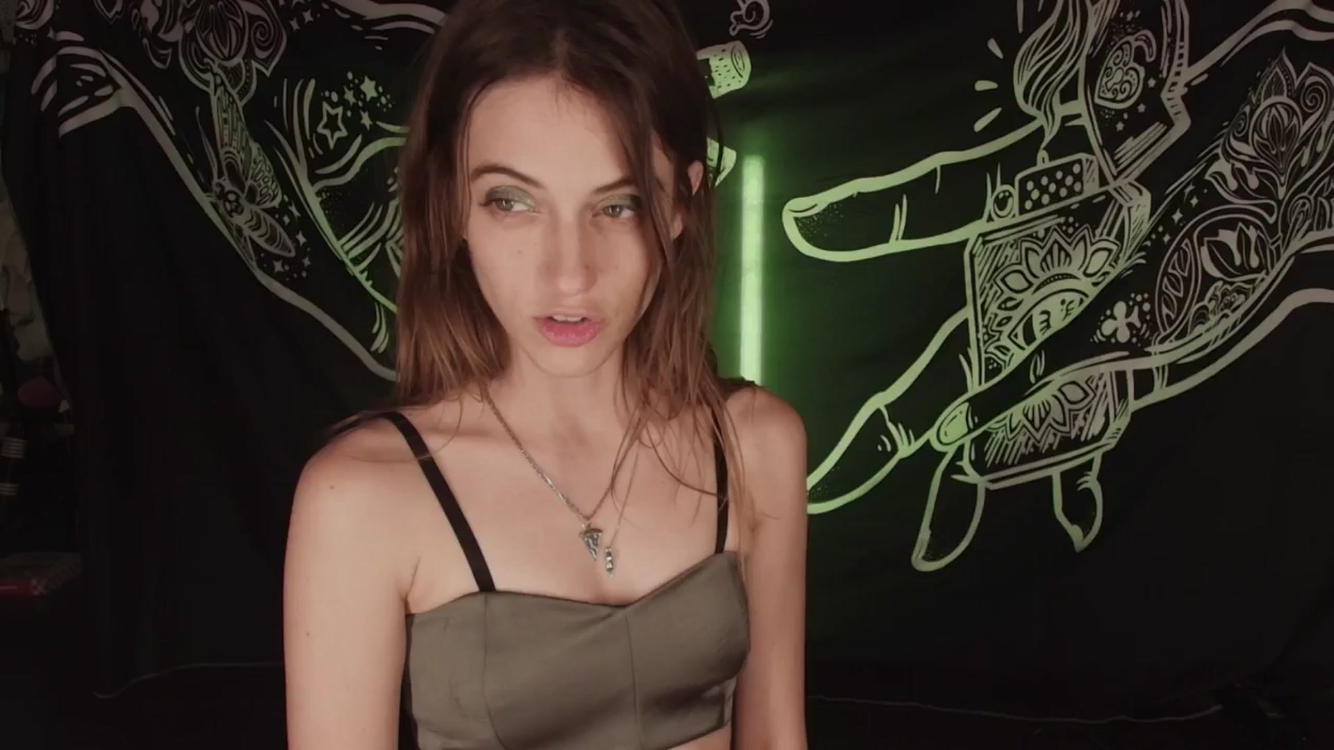 Gallery image thumbnail from NaomiDee's myfreecams stream on, 04/20/2024, 08:14 image 17 of 20