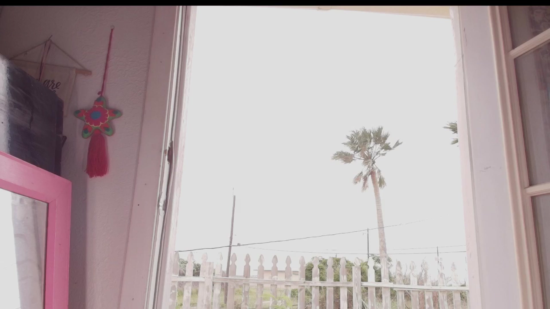 Gallery image thumbnail from NaomiDee's myfreecams stream on, 05/03/2024, 15:28 image 18 of 20