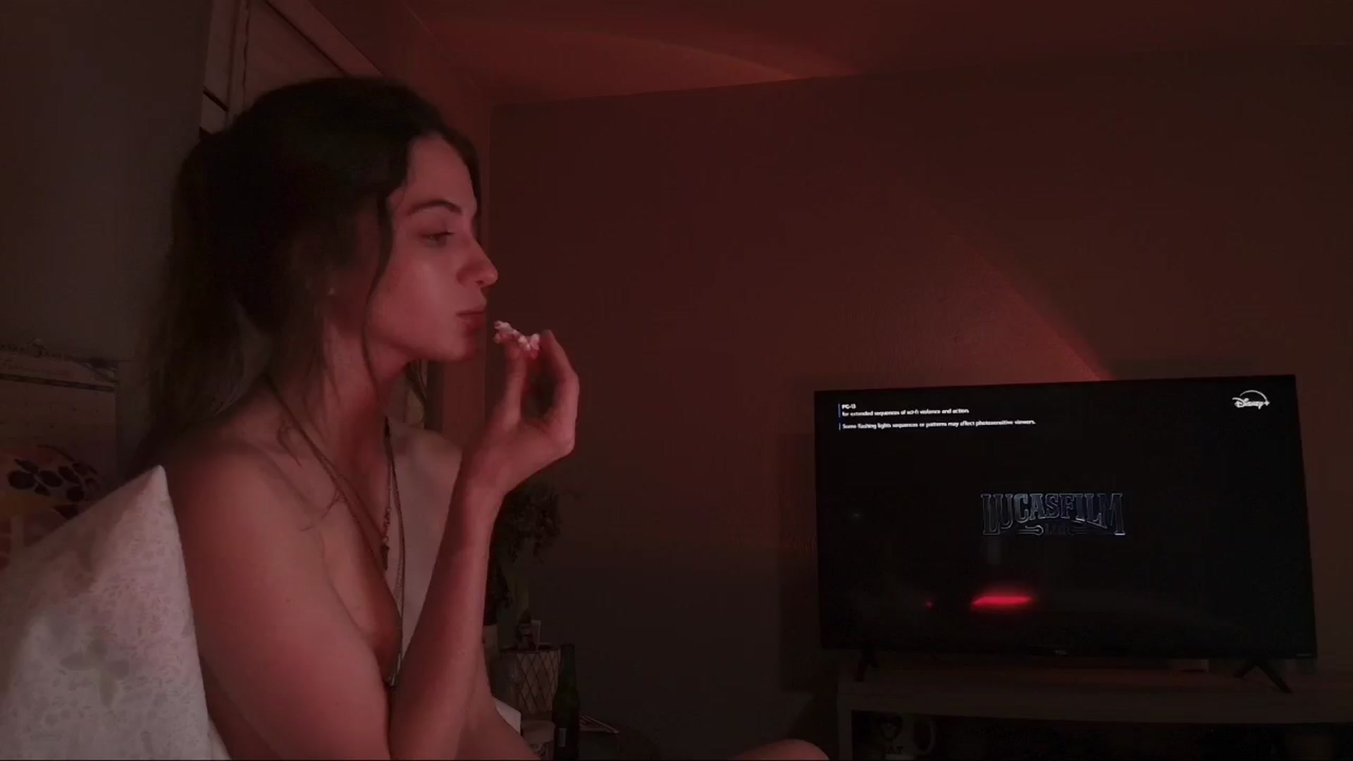 Gallery image thumbnail from NaomiDee's myfreecams stream on, 05/05/2024, 10:45 image 5 of 20