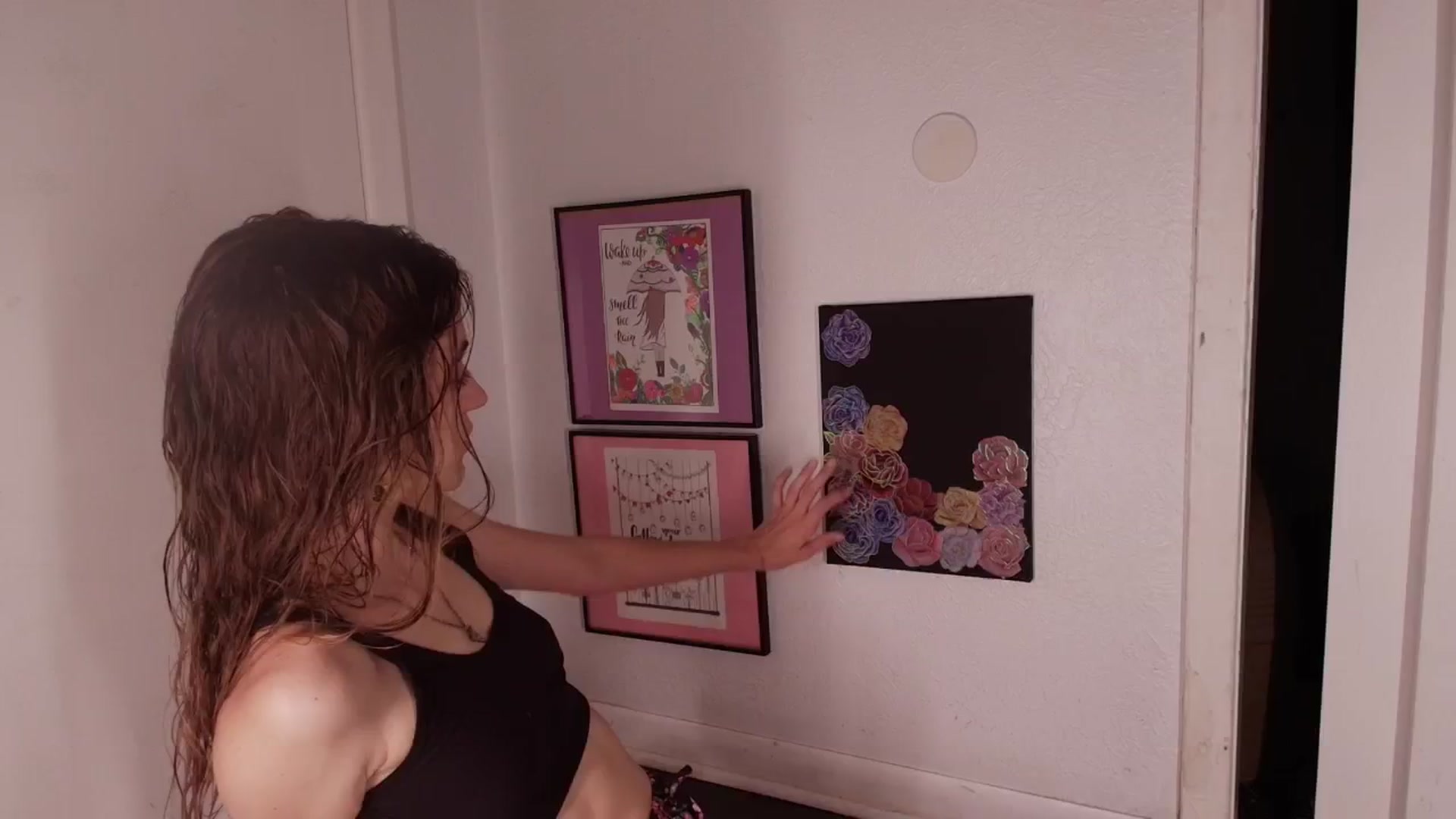 Gallery image thumbnail from NaomiDee's myfreecams stream on, 05/08/2024, 02:58 image 1 of 20