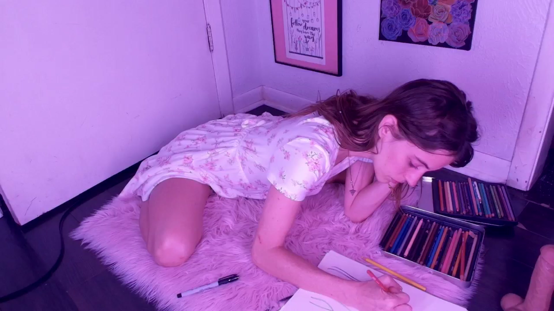 Gallery image thumbnail from NaomiDee's myfreecams stream on, 05/10/2024, 10:43 image 3 of 20