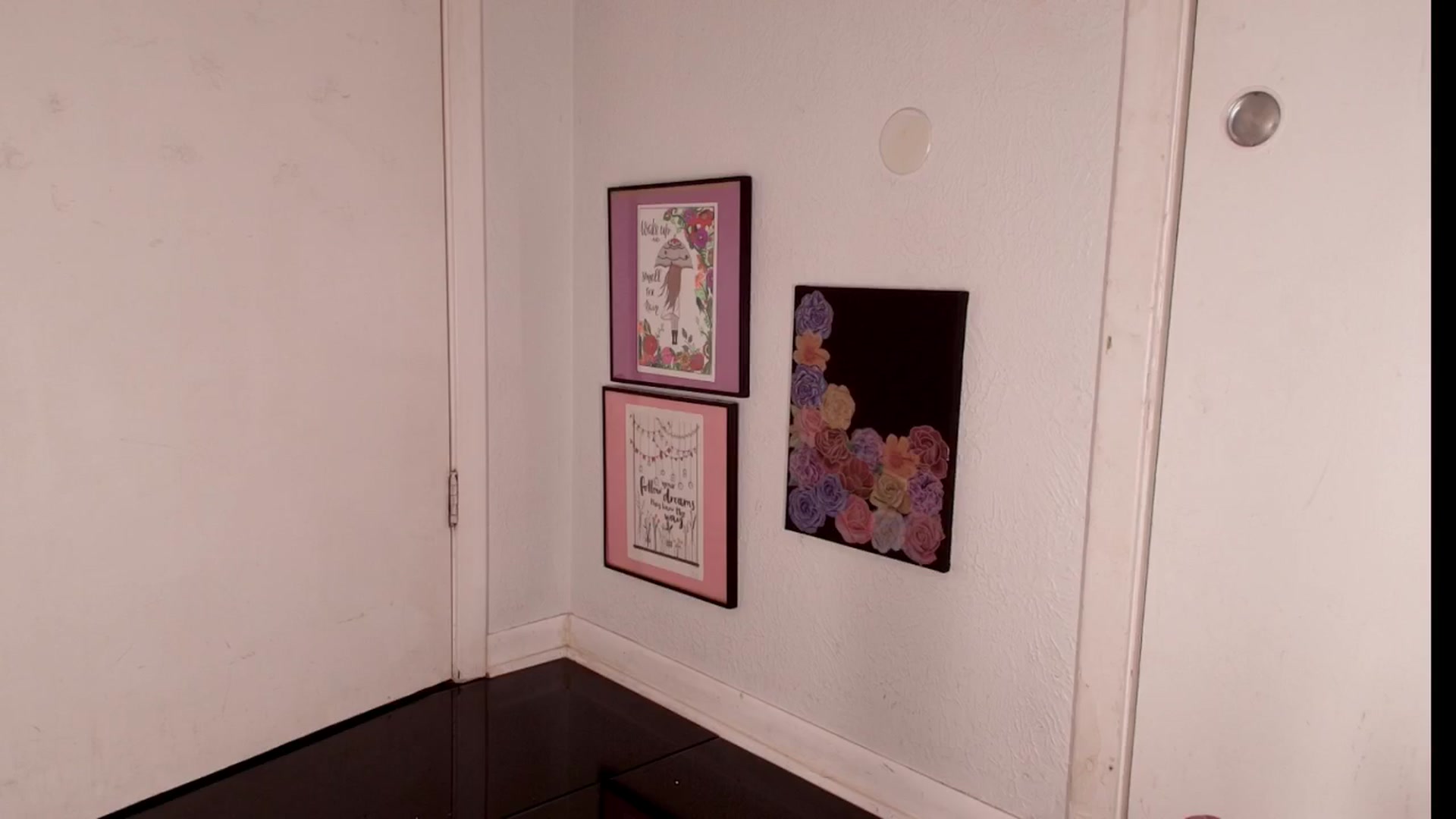 Gallery image thumbnail from NaomiDee's myfreecams stream on, 05/11/2024, 10:36 image 18 of 20