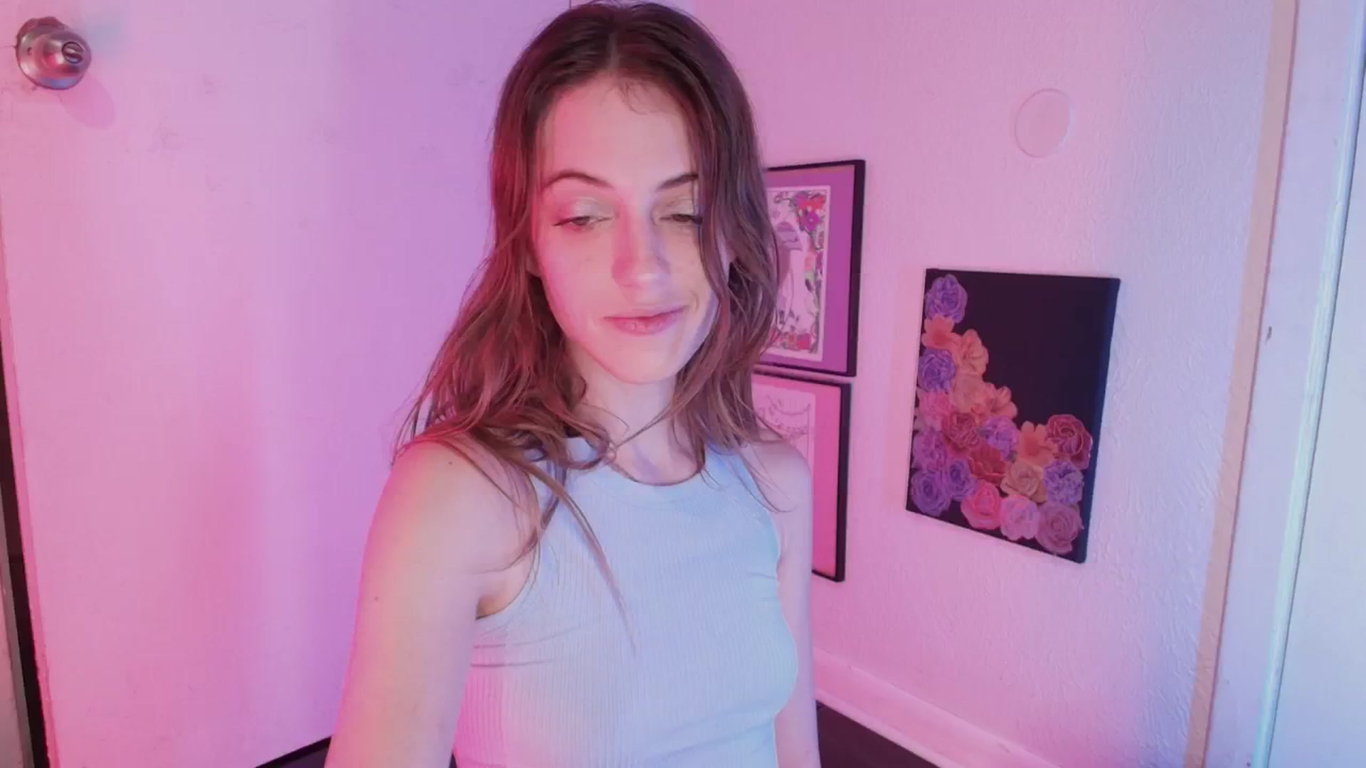 Gallery image thumbnail from NaomiDee's myfreecams stream on, 05/14/2024, 10:18 image 5 of 20