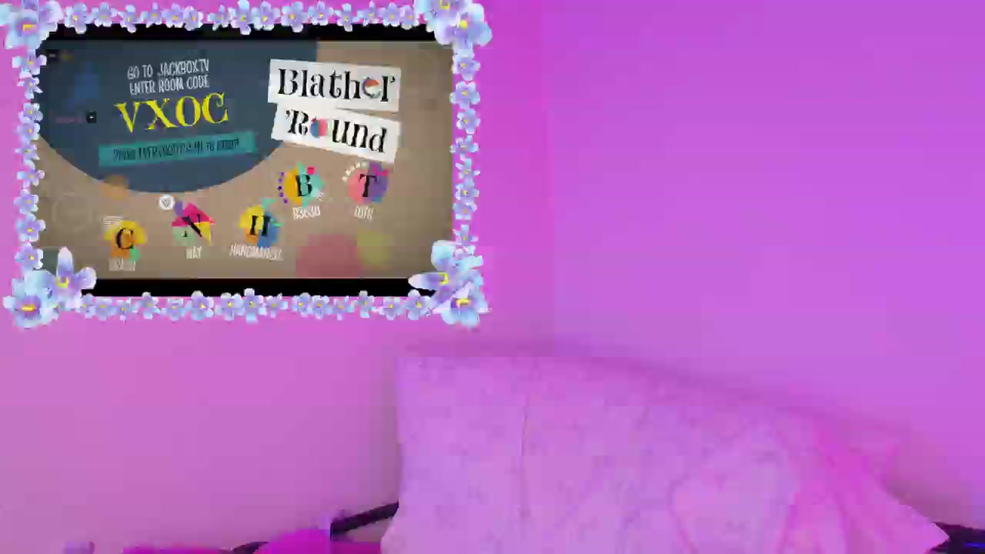 Gallery image thumbnail from NaomiDee's myfreecams stream on, 05/18/2024, 05:12 image 11 of 20