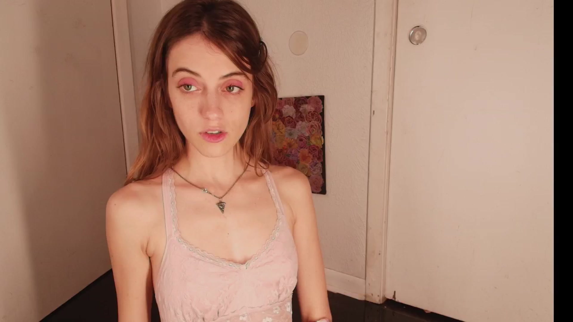Gallery image thumbnail from NaomiDee's myfreecams stream on, 05/27/2024, 06:56 image 10 of 20