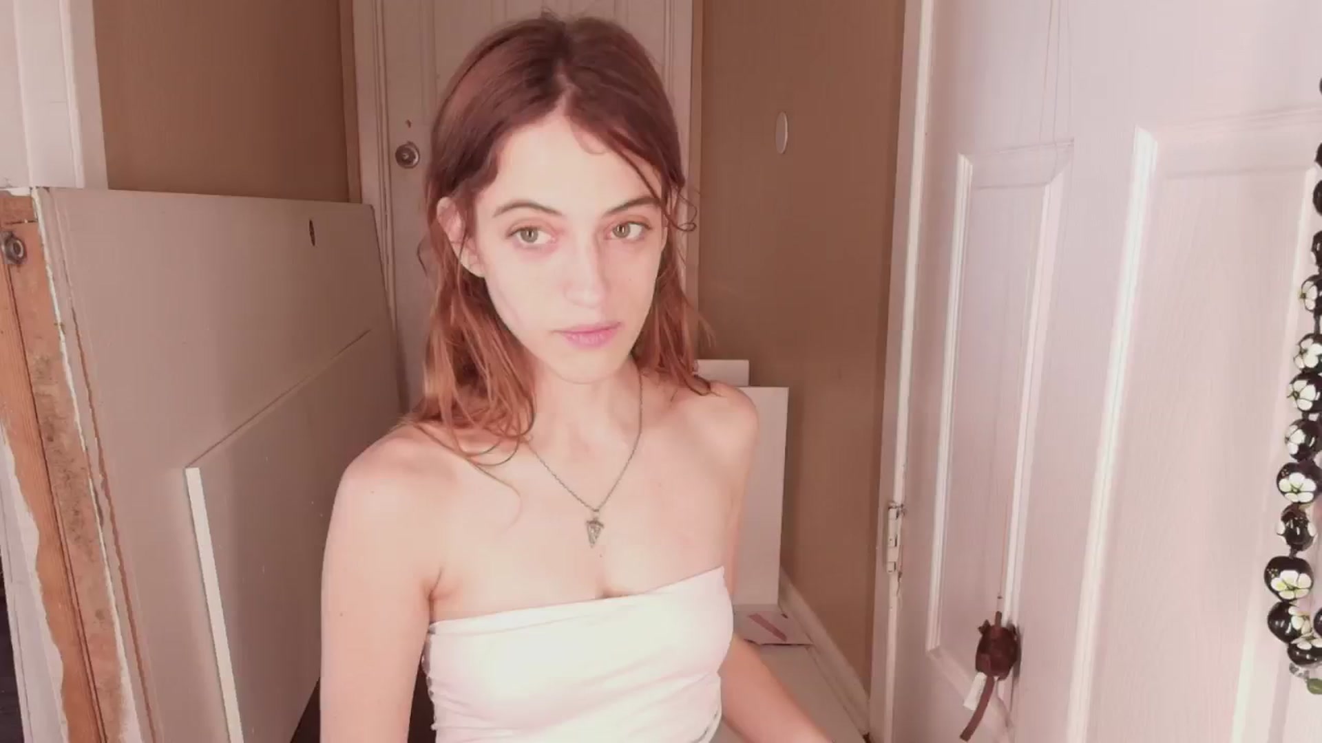 Gallery image thumbnail from NaomiDee's myfreecams stream on, 05/30/2024, 22:01 image 19 of 20