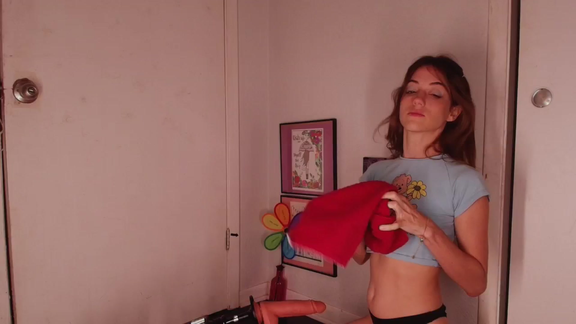 Gallery image thumbnail from NaomiDee's myfreecams stream on, 06/01/2024, 08:05 image 8 of 20