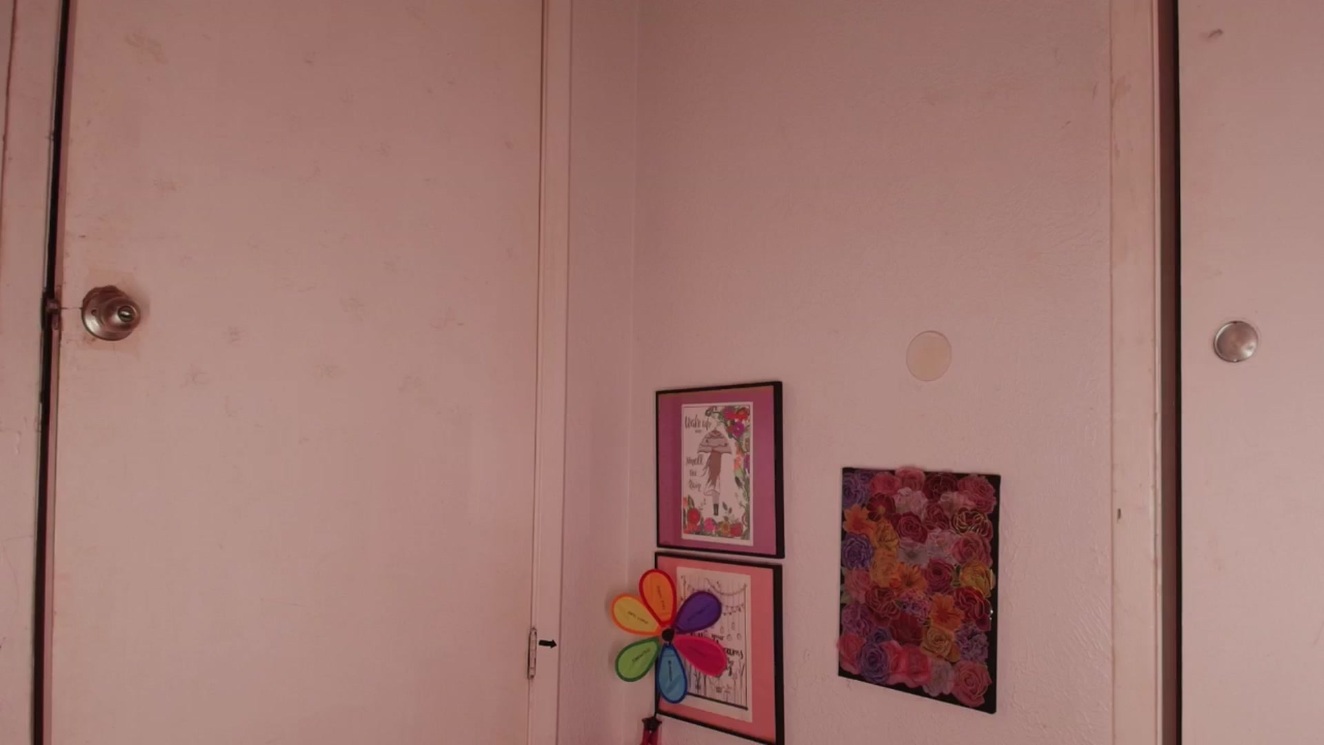 Gallery image thumbnail from NaomiDee's myfreecams stream on, 06/01/2024, 08:05 image 4 of 20