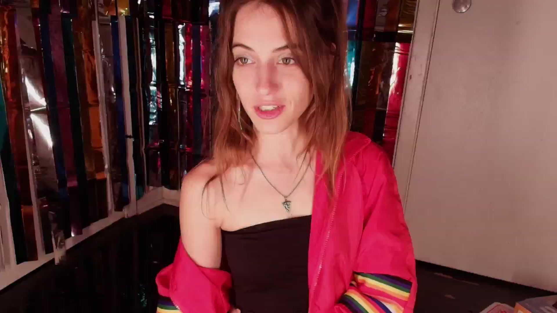 Gallery image thumbnail from NaomiDee's myfreecams stream on, 06/05/2024, 11:32 image 2 of 20