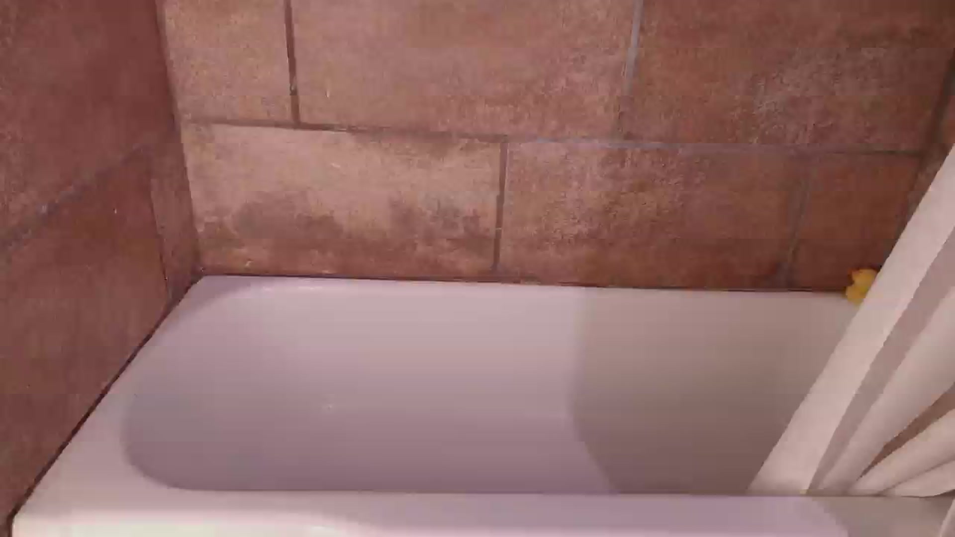 Gallery image thumbnail from NaomiDee's myfreecams stream on, 06/10/2024, 03:36 image 5 of 20