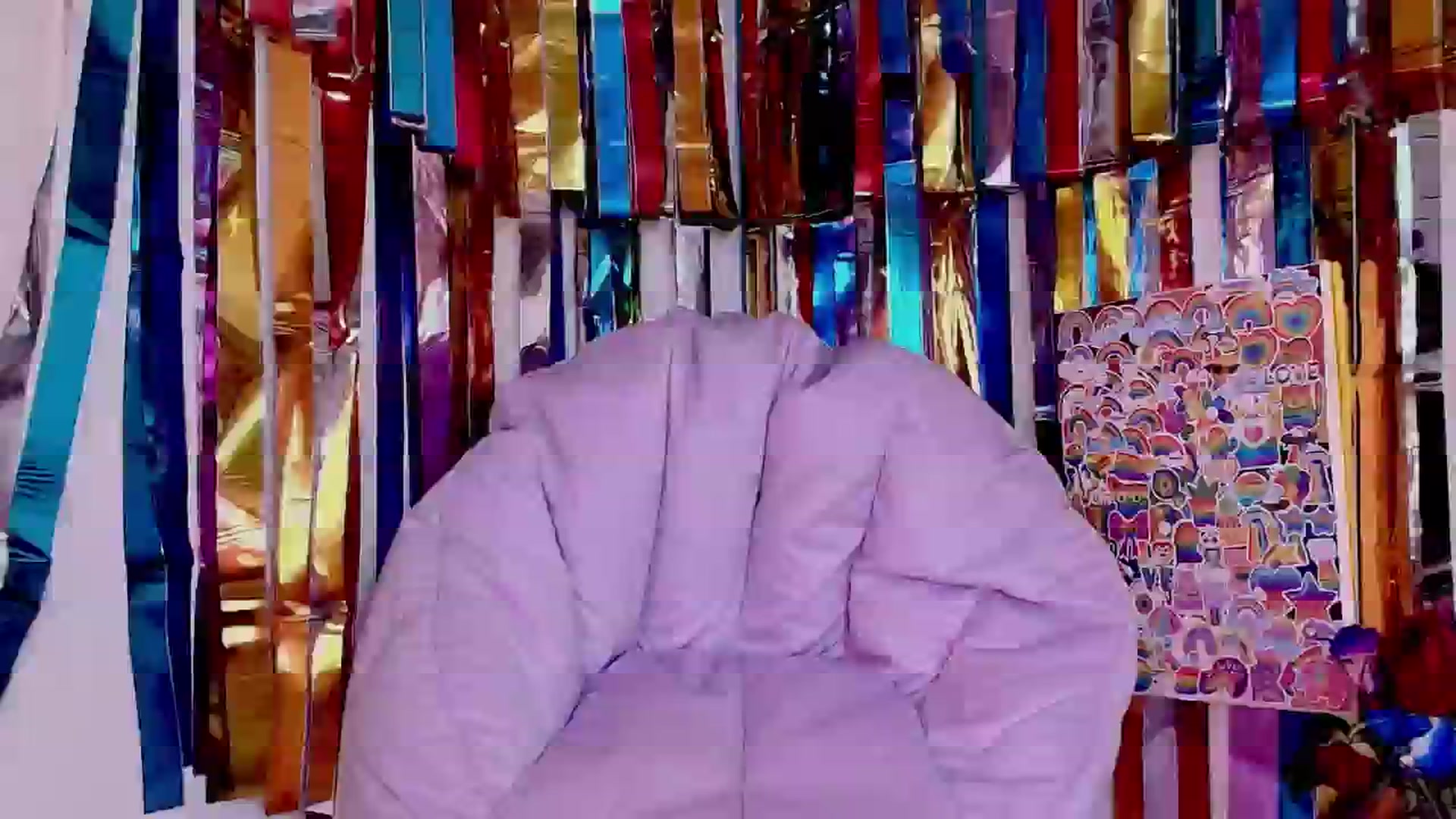 Gallery image thumbnail from NaomiDee's myfreecams stream on, 06/11/2024, 20:11 image 4 of 20