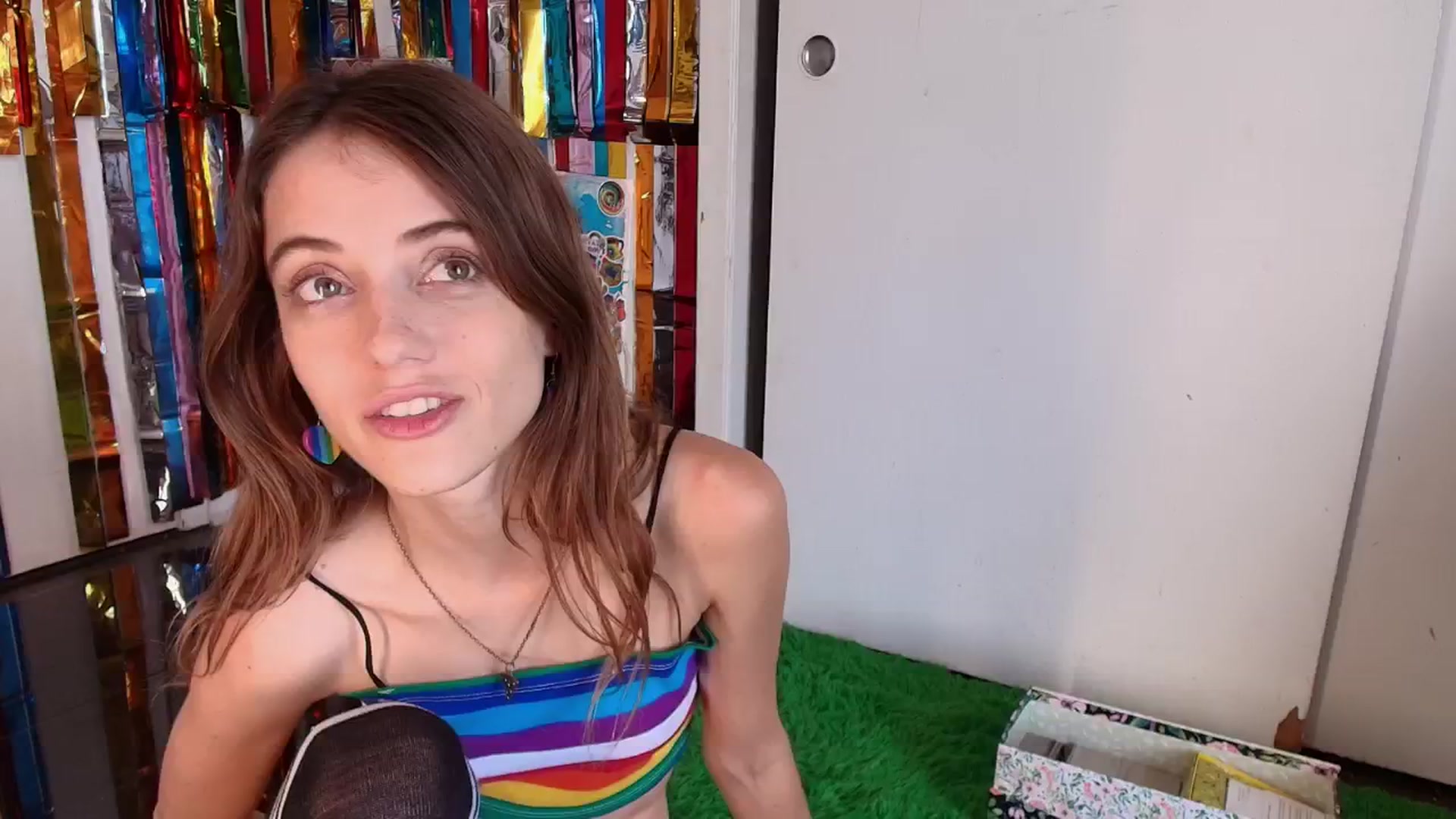 Gallery image thumbnail from NaomiDee's myfreecams stream on, 06/25/2024, 19:44 image 16 of 20