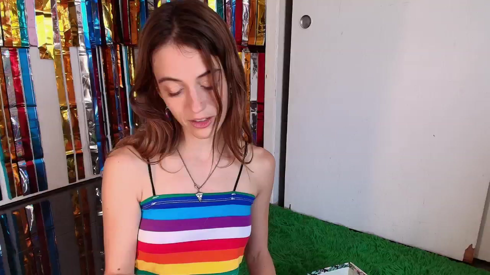 Gallery image thumbnail from NaomiDee's myfreecams stream on, 06/25/2024, 19:44 image 12 of 20