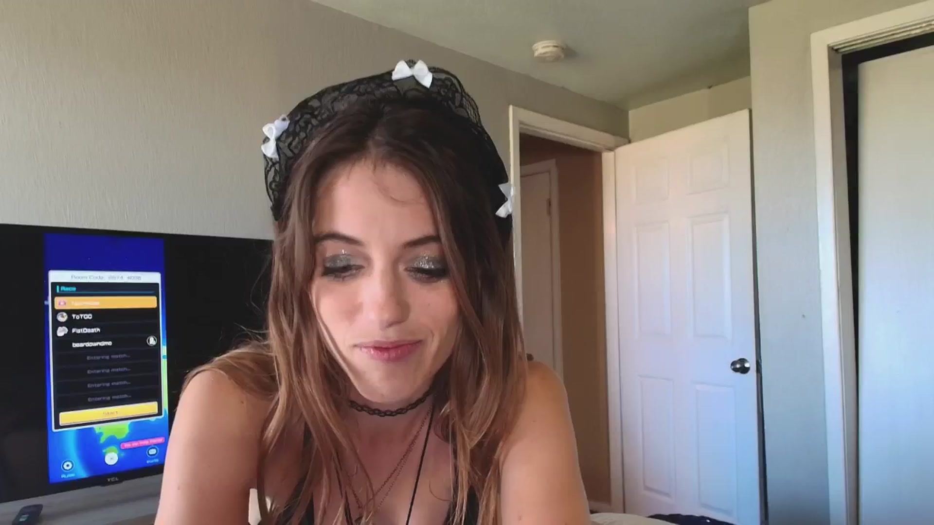 Gallery image thumbnail from NaomiDee's myfreecams stream on, 08/03/2024, 22:37 image 15 of 20