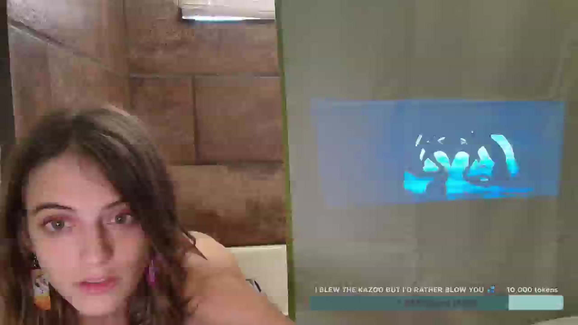 Gallery image thumbnail from NaomiDee's myfreecams stream on, 08/25/2024, 22:42 image 2 of 20
