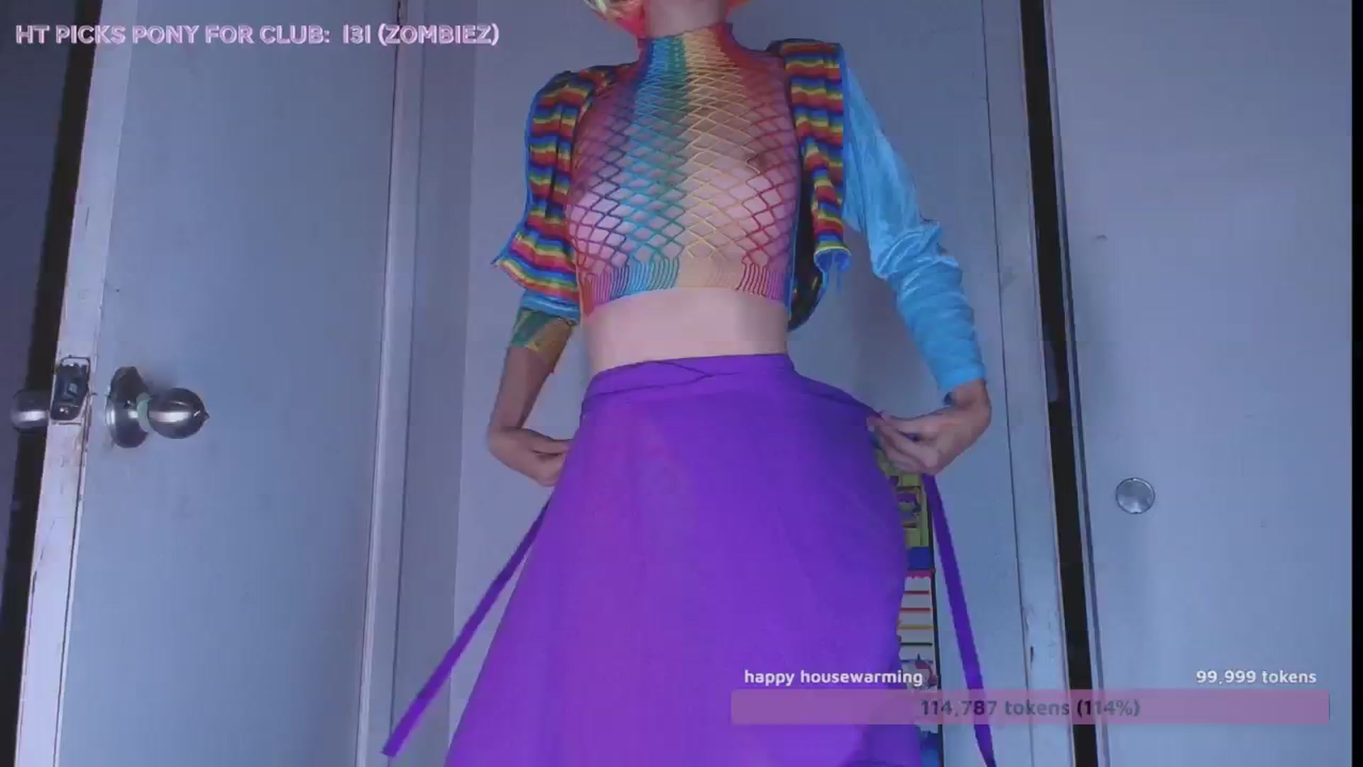 Gallery image thumbnail from NaomiDee's myfreecams stream on, 10/09/2024, 10:47 image 6 of 20