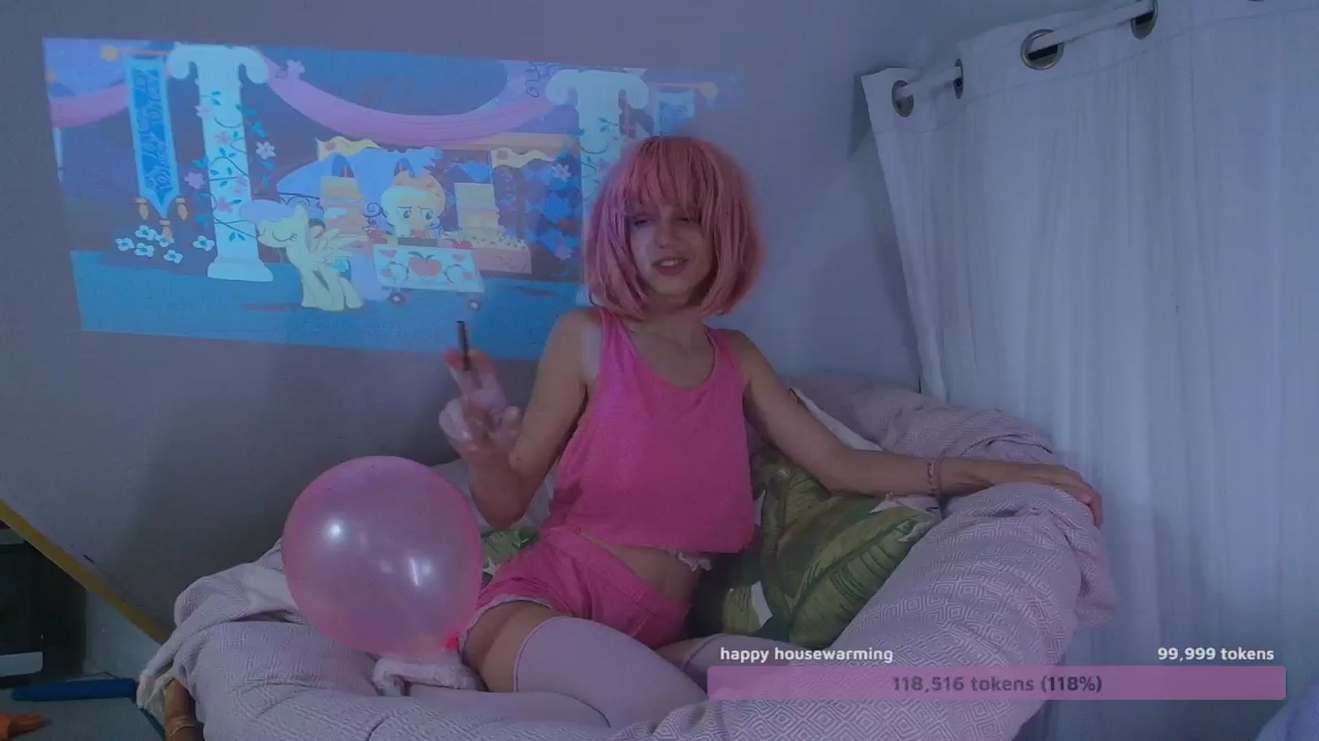 Gallery image thumbnail from NaomiDee's myfreecams stream on, 10/10/2024, 09:28 image 12 of 20