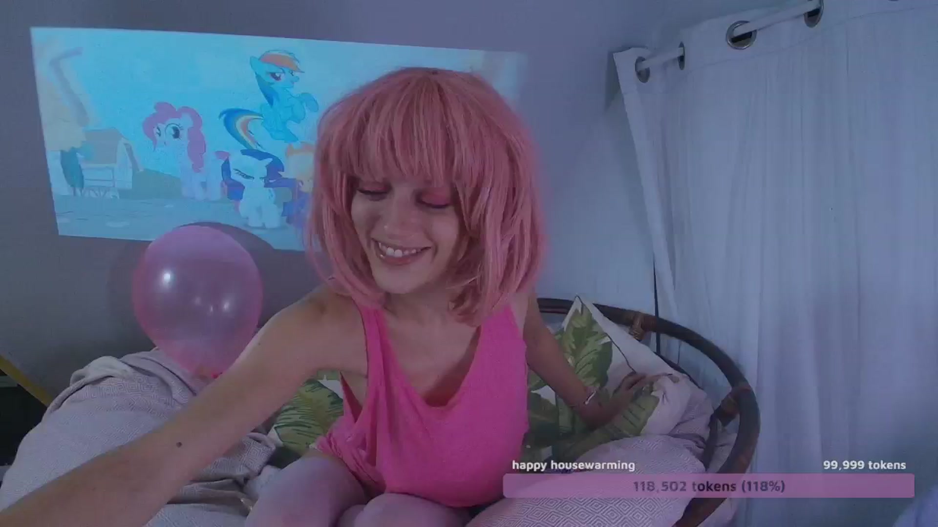 Gallery image thumbnail from NaomiDee's myfreecams stream on, 10/10/2024, 09:28 image 11 of 20