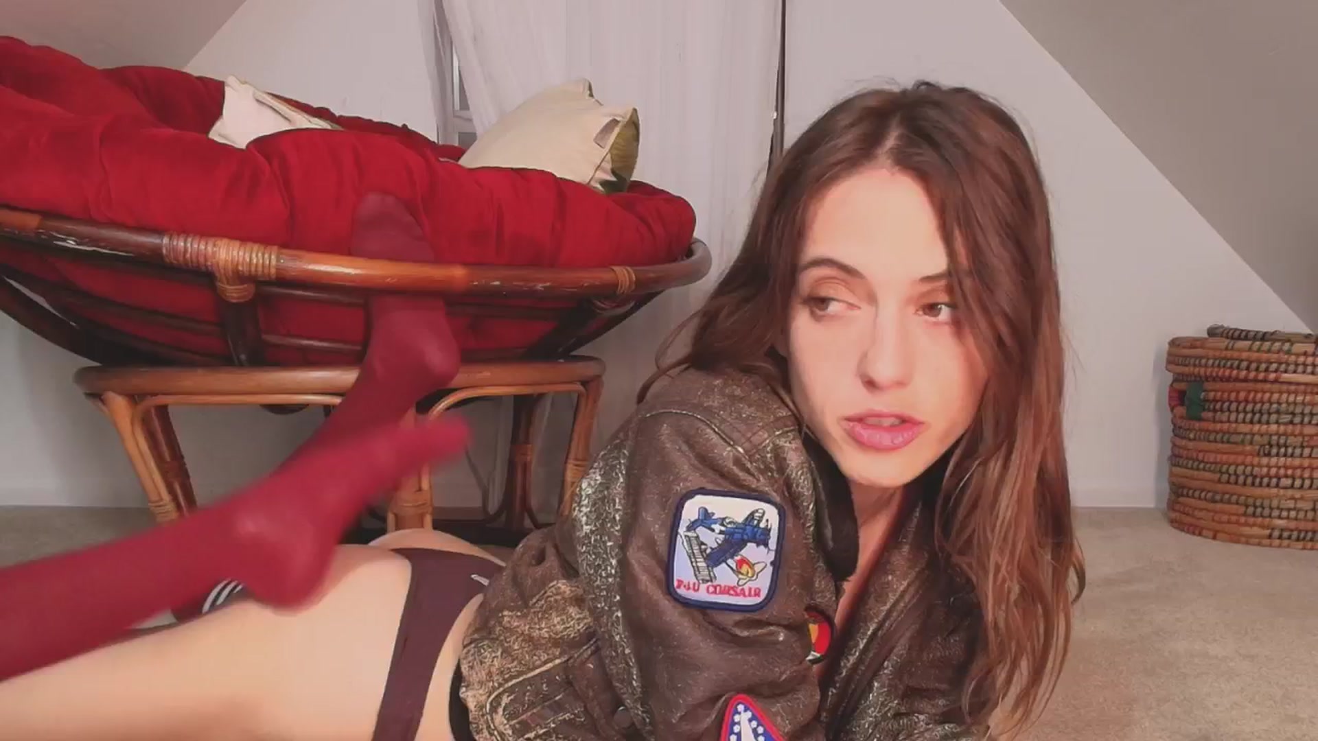 Gallery image thumbnail from NaomiDee's myfreecams stream on, 10/22/2024, 10:54 image 9 of 20