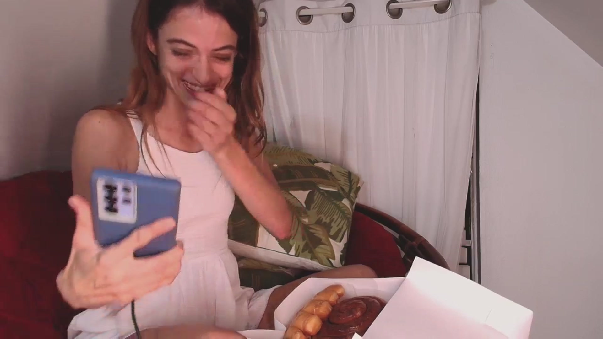 Gallery image thumbnail from NaomiDee's myfreecams stream on, 10/22/2024, 12:29 image 13 of 20