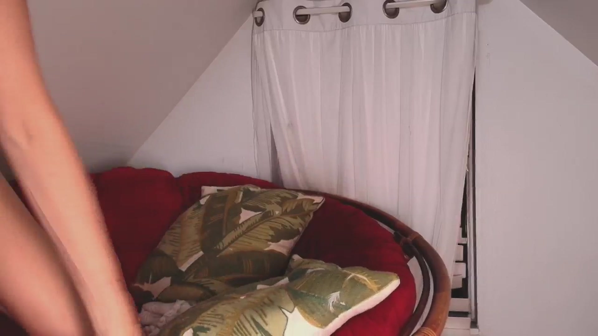 Gallery image thumbnail from NaomiDee's myfreecams stream on, 10/22/2024, 12:29 image 11 of 20