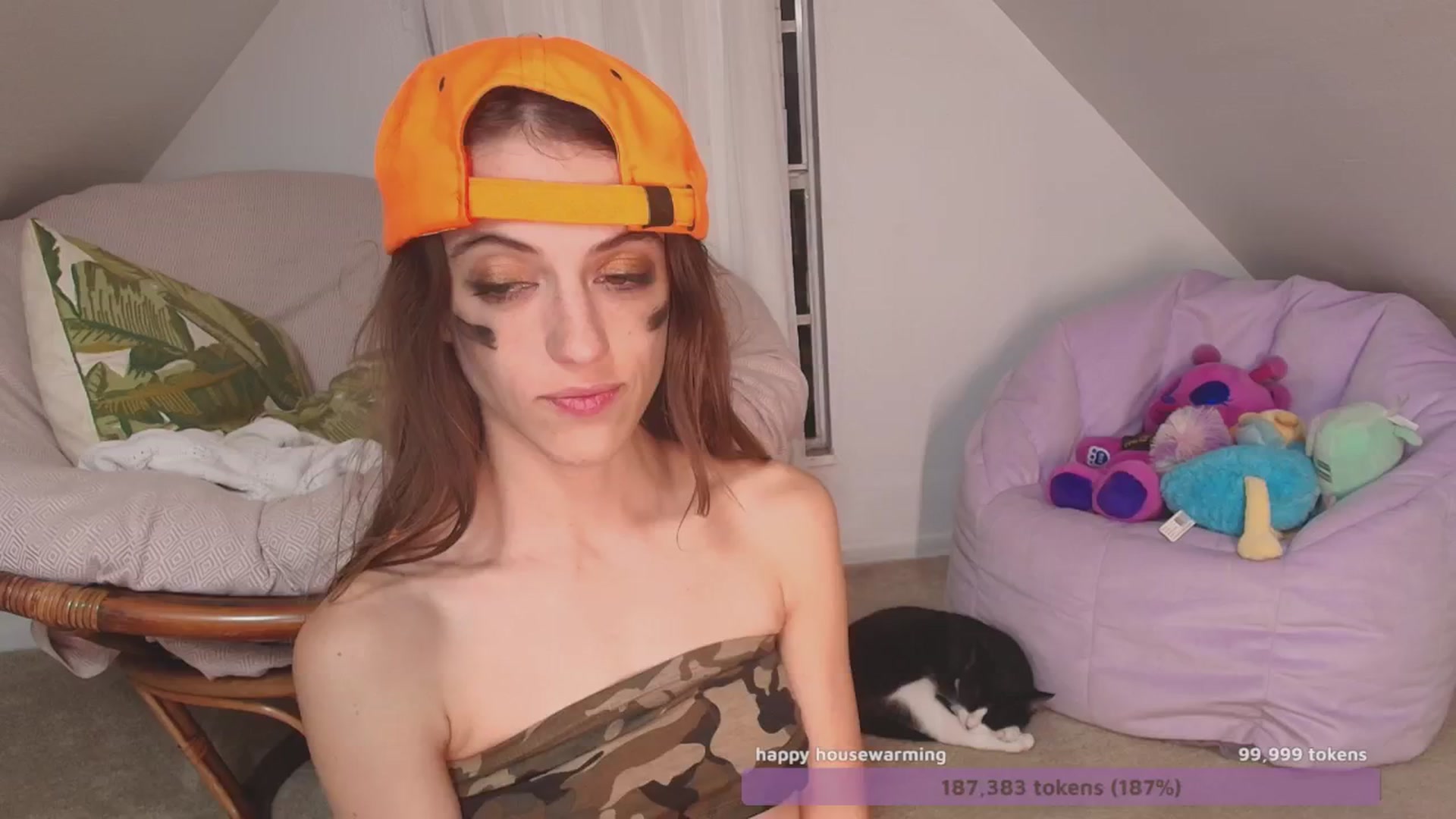 Gallery image thumbnail from NaomiDee's myfreecams stream on, 10/26/2024, 09:35 image 5 of 20