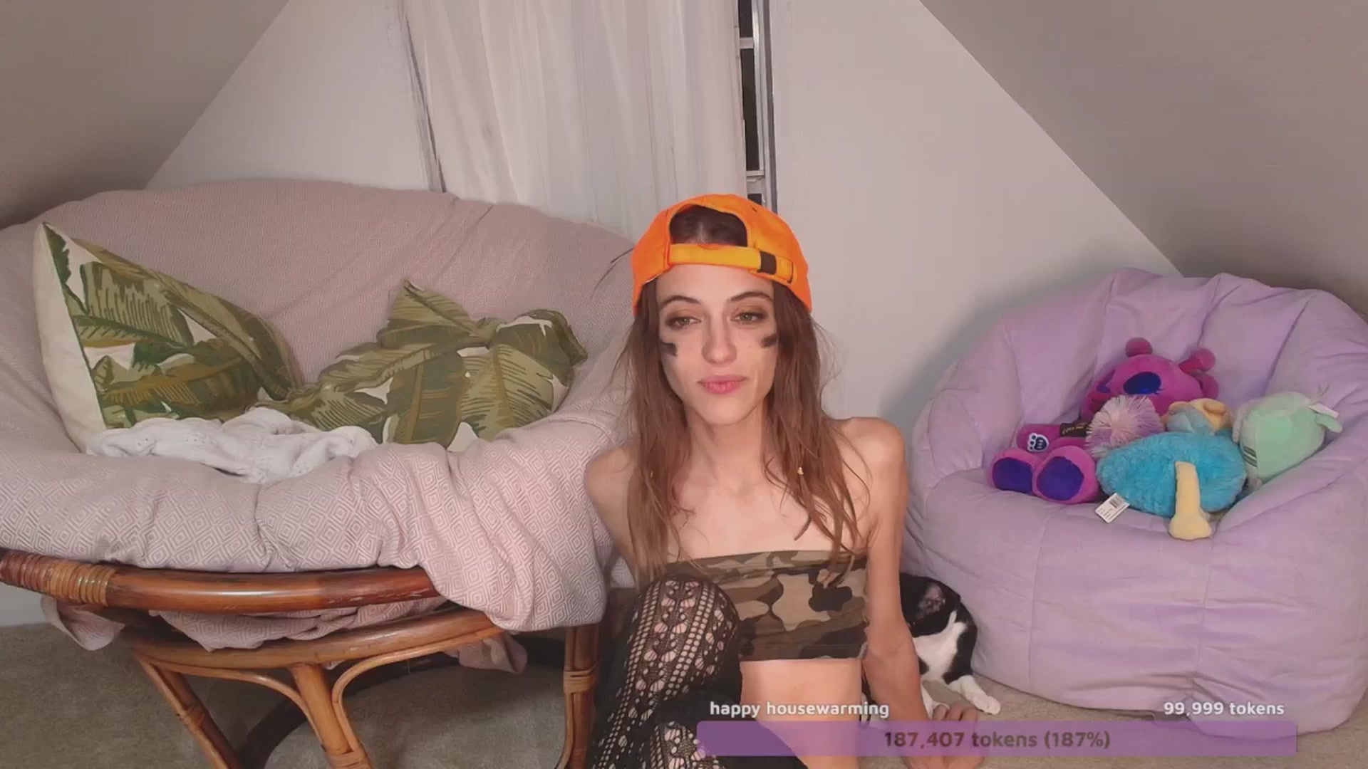 Gallery image thumbnail from NaomiDee's myfreecams stream on, 10/26/2024, 09:35 image 19 of 20