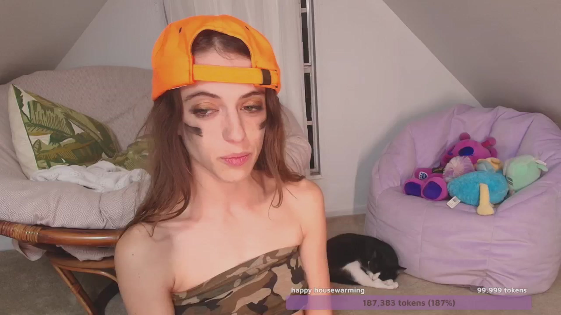Gallery image thumbnail from NaomiDee's myfreecams stream on, 10/26/2024, 09:35 image 6 of 20
