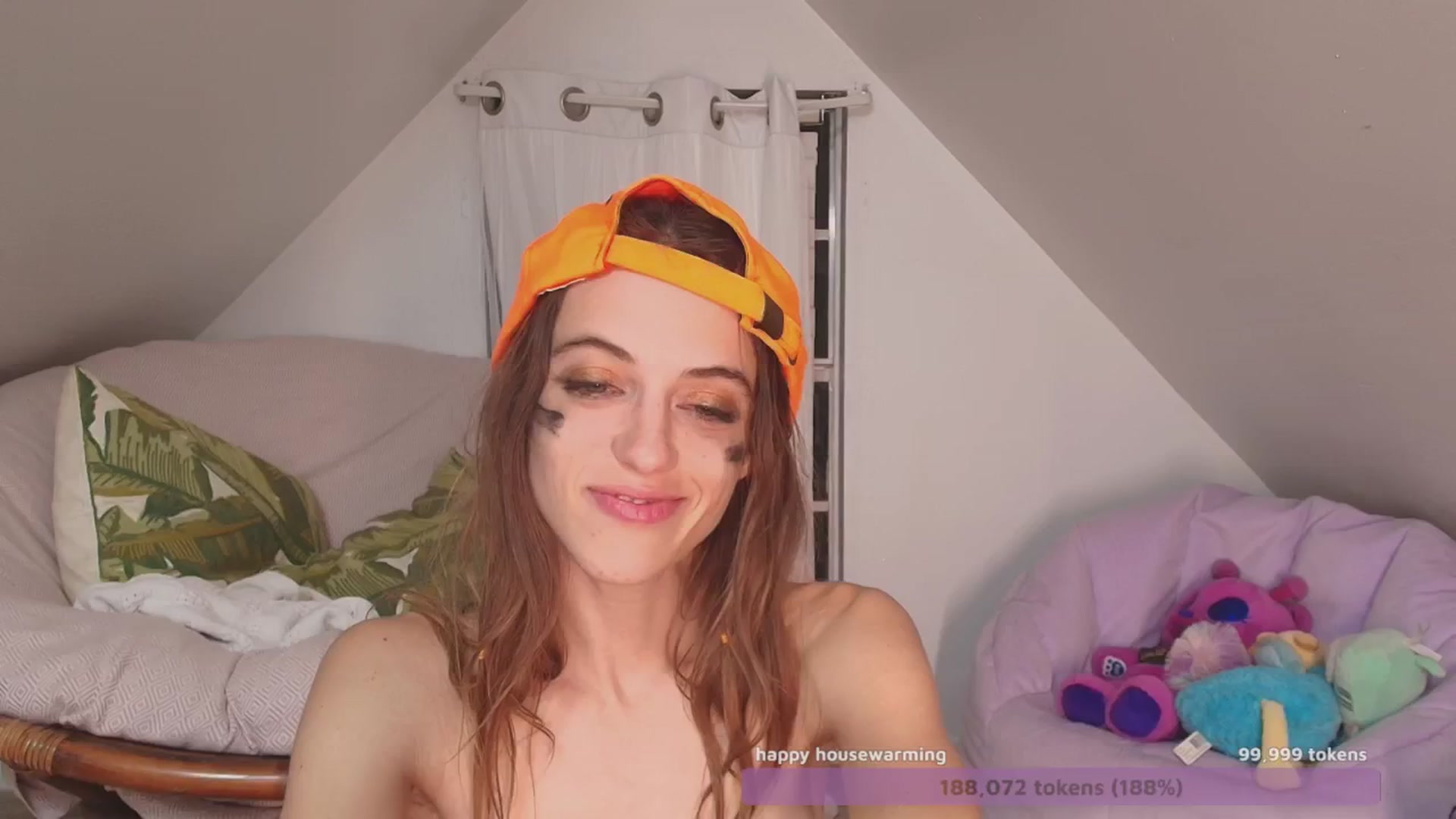 Gallery image thumbnail from NaomiDee's myfreecams stream on, 10/26/2024, 11:09 image 10 of 20