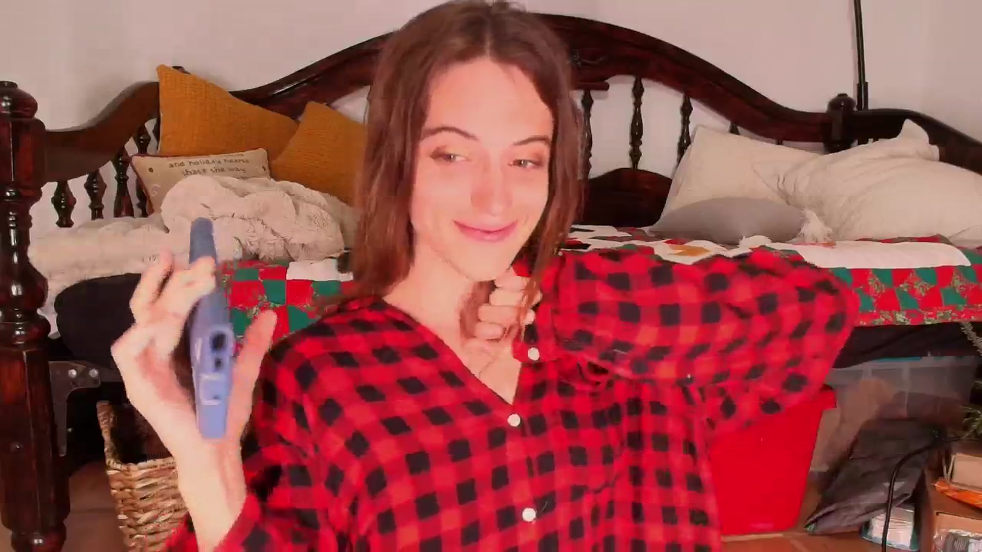 Gallery image thumbnail from NaomiDee's myfreecams stream on, 12/12/2024, 04:39 image 8 of 20