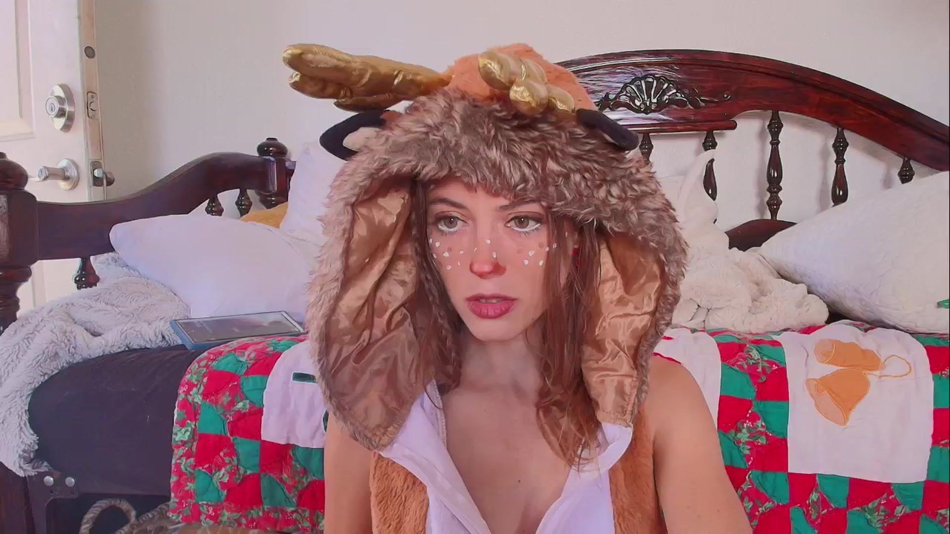 Gallery image thumbnail from NaomiDee's myfreecams stream on, 12/24/2024, 22:37 image 1 of 20