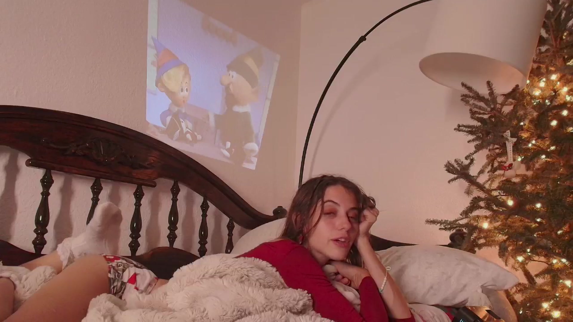 Gallery image thumbnail from NaomiDee's myfreecams stream on, 12/25/2024, 11:50 image 15 of 20
