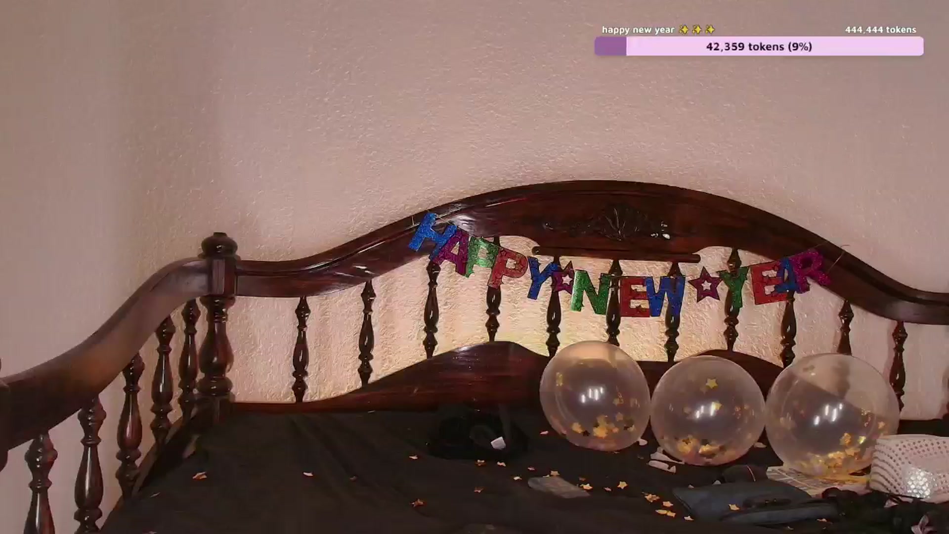 Gallery image thumbnail from NaomiDee's myfreecams stream on, 01/01/2025, 08:17 image 1 of 20