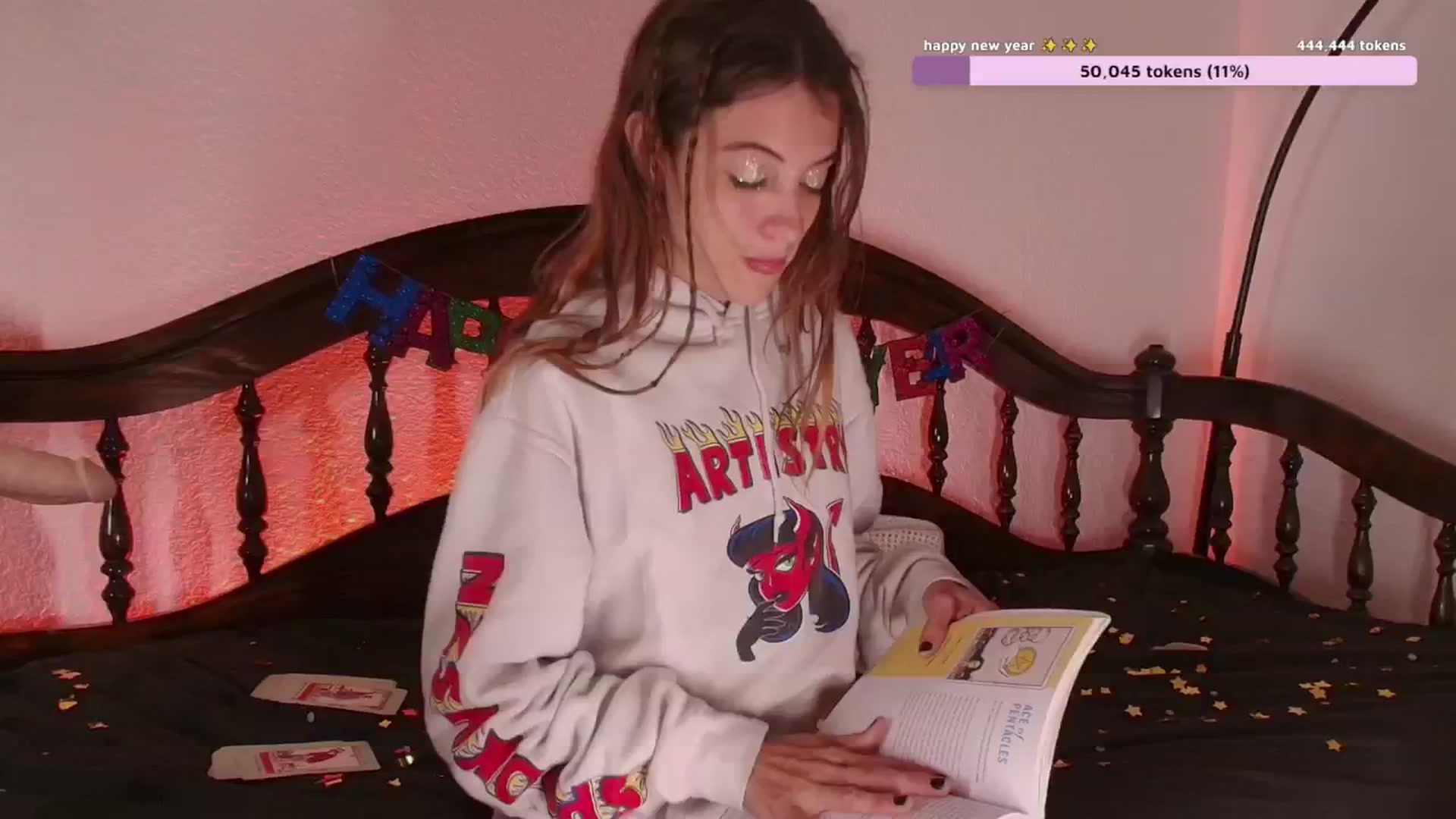 Gallery image thumbnail from NaomiDee's myfreecams stream on, 01/01/2025, 09:31 image 10 of 20