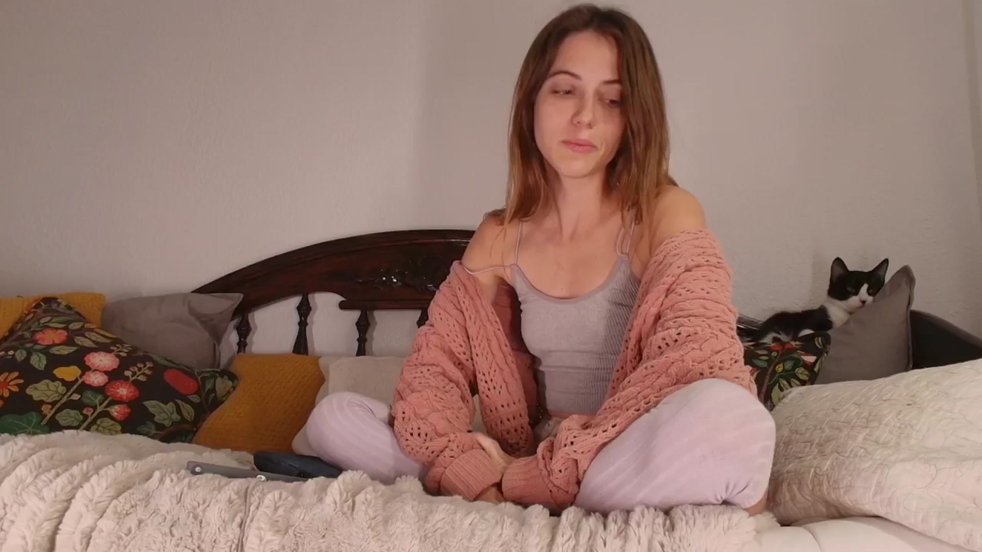 Gallery image thumbnail from NaomiDee's myfreecams stream on, 01/10/2025, 10:12 image 4 of 20
