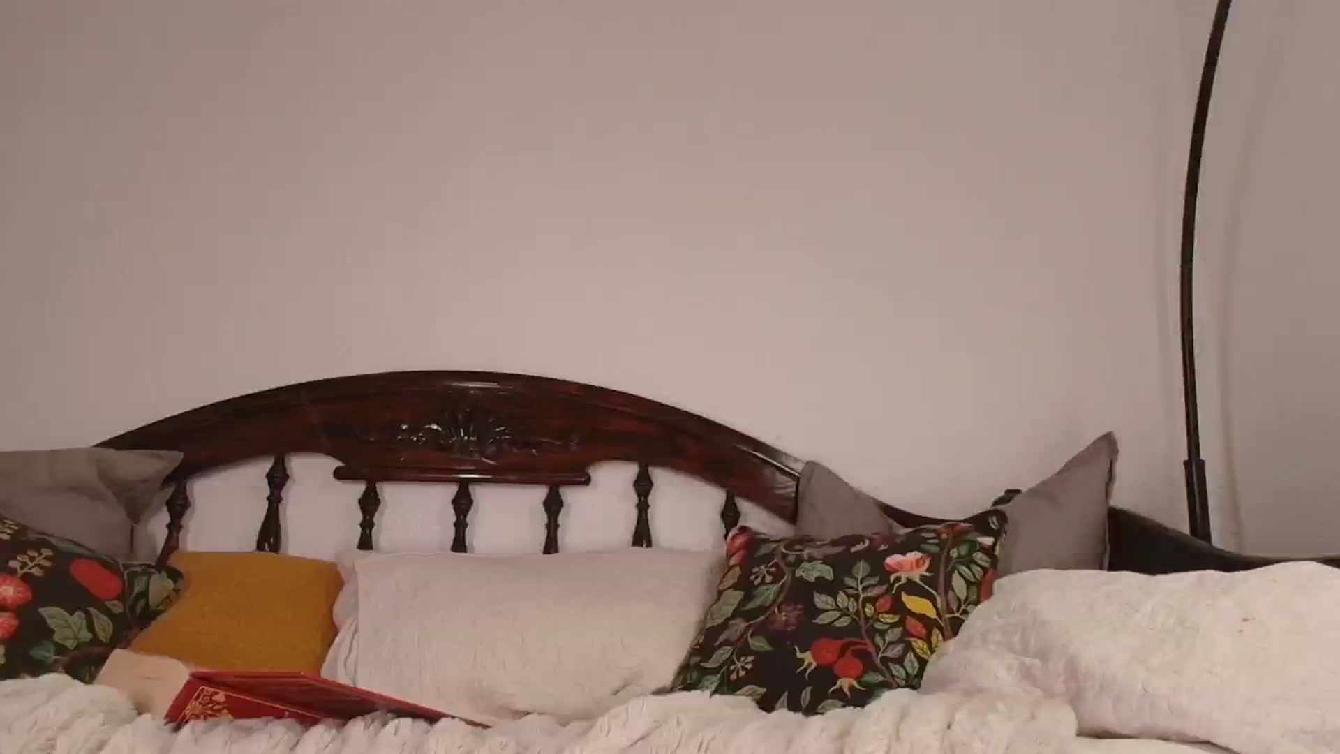 Gallery image thumbnail from NaomiDee's myfreecams stream on, 01/10/2025, 10:12 image 16 of 20