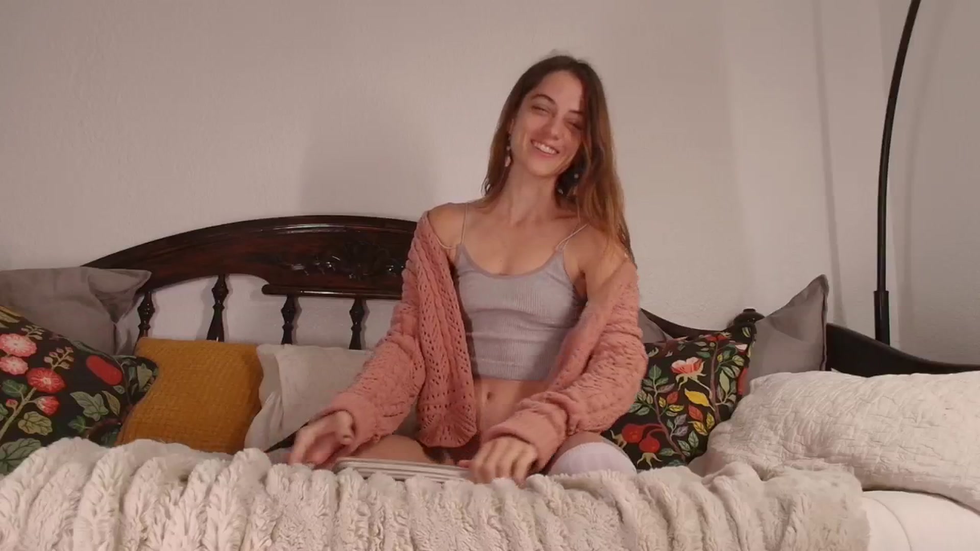 Gallery image thumbnail from NaomiDee's myfreecams stream on, 01/10/2025, 10:12 image 9 of 20