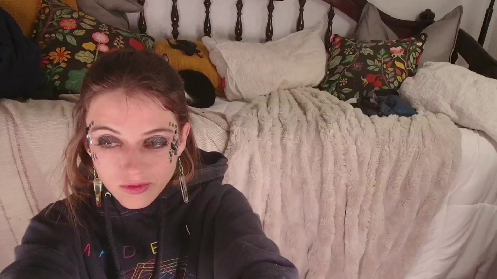 Gallery image thumbnail from NaomiDee's myfreecams stream on, 01/11/2025, 07:20 image 3 of 20