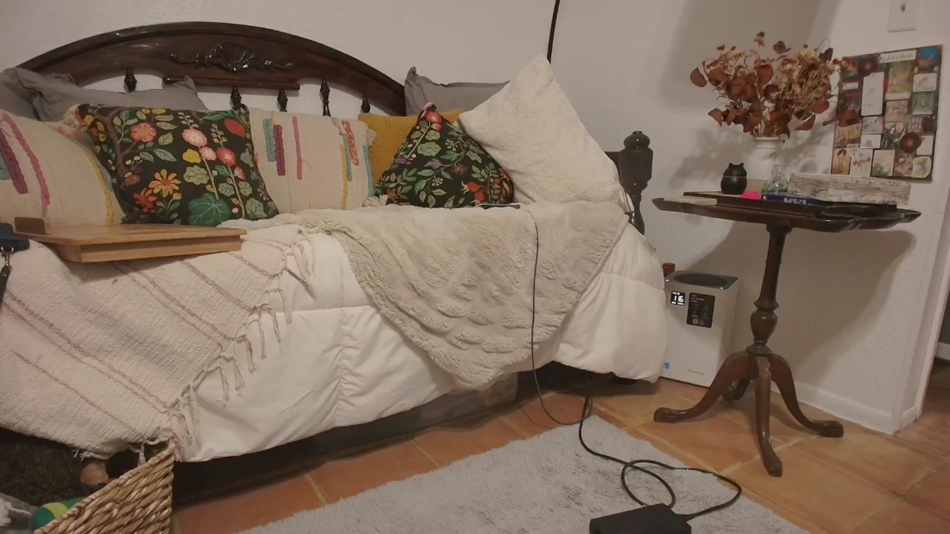 Gallery image thumbnail from NaomiDee's myfreecams stream on, 01/25/2025, 08:47 image 4 of 20
