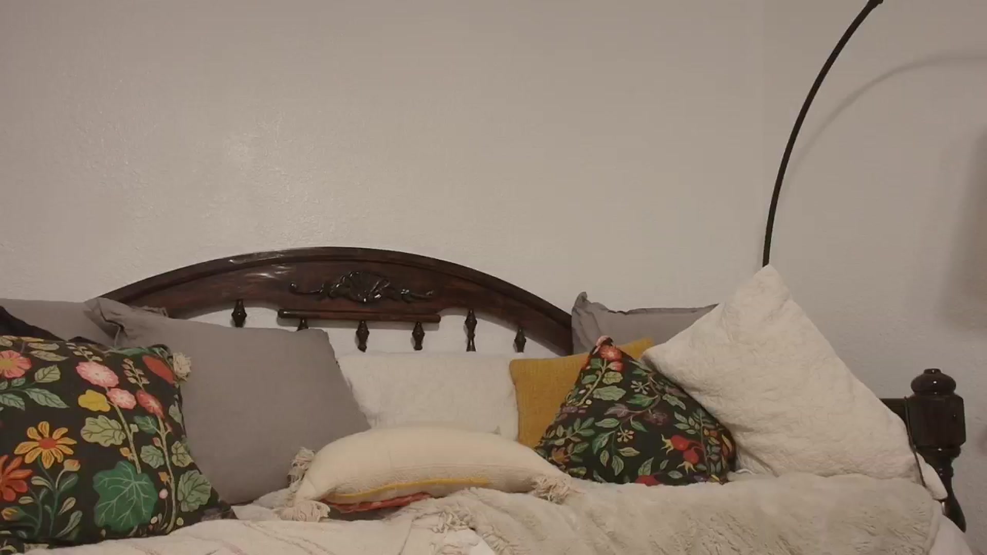 Gallery image thumbnail from NaomiDee's myfreecams stream on, 01/25/2025, 09:08 image 10 of 20