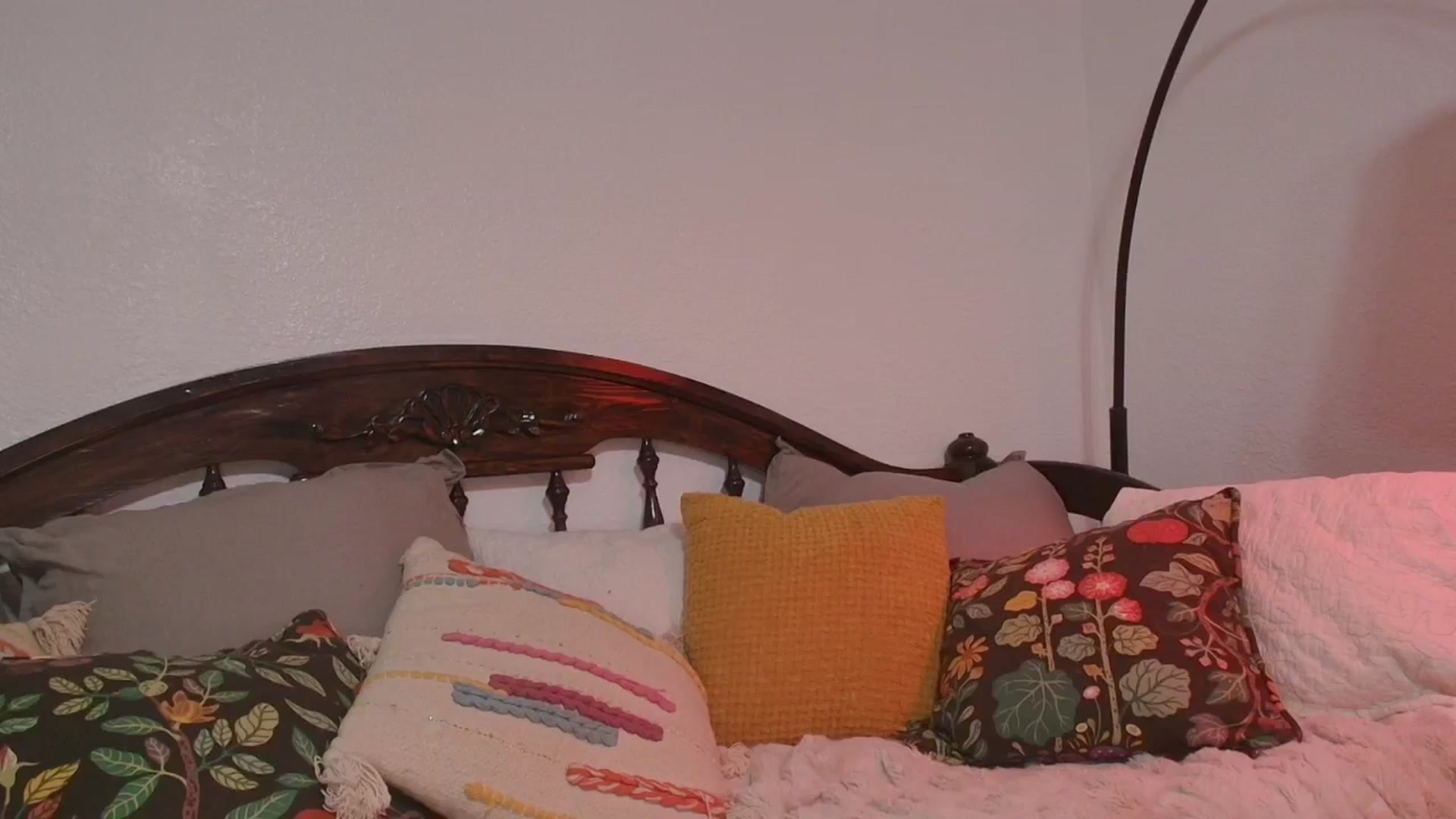 Gallery image thumbnail from NaomiDee's myfreecams stream on, 01/27/2025, 01:40 image 16 of 20