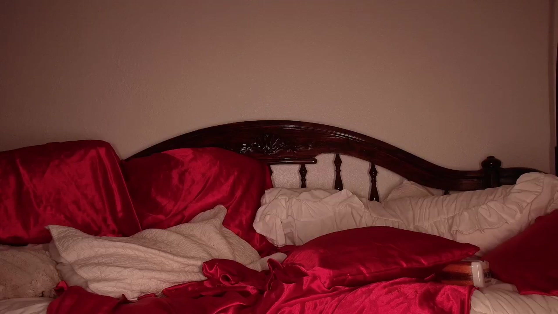 Gallery image thumbnail from NaomiDee's myfreecams stream on, 02/27/2025, 11:35 image 10 of 20