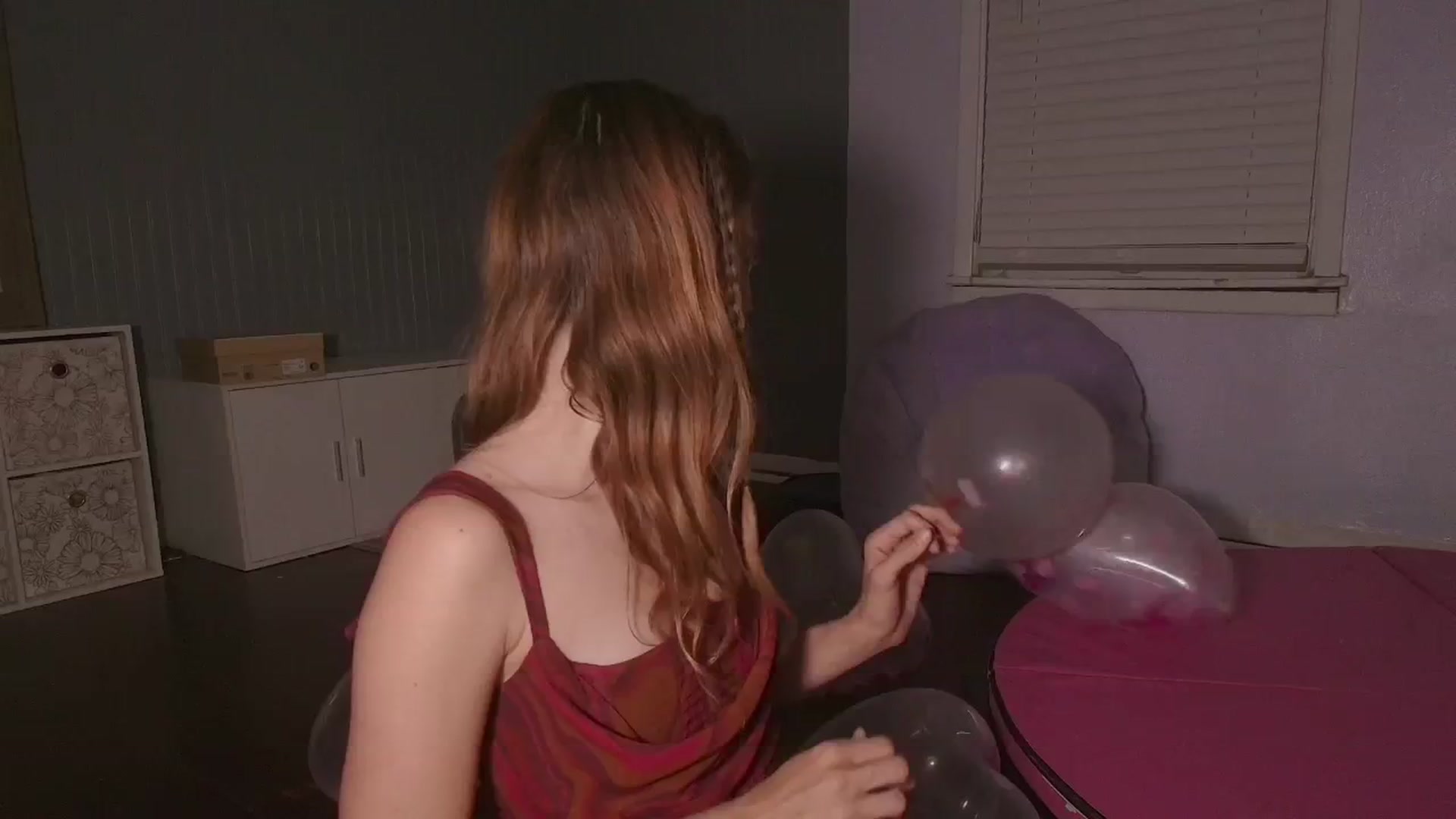 Gallery image thumbnail from NaomiDee's myfreecams stream on, 03/01/2025, 06:37 image 17 of 20