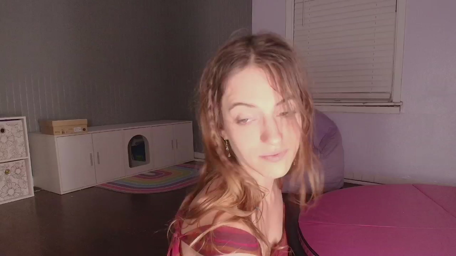 Gallery image thumbnail from NaomiDee's myfreecams stream on, 03/01/2025, 06:37 image 1 of 20