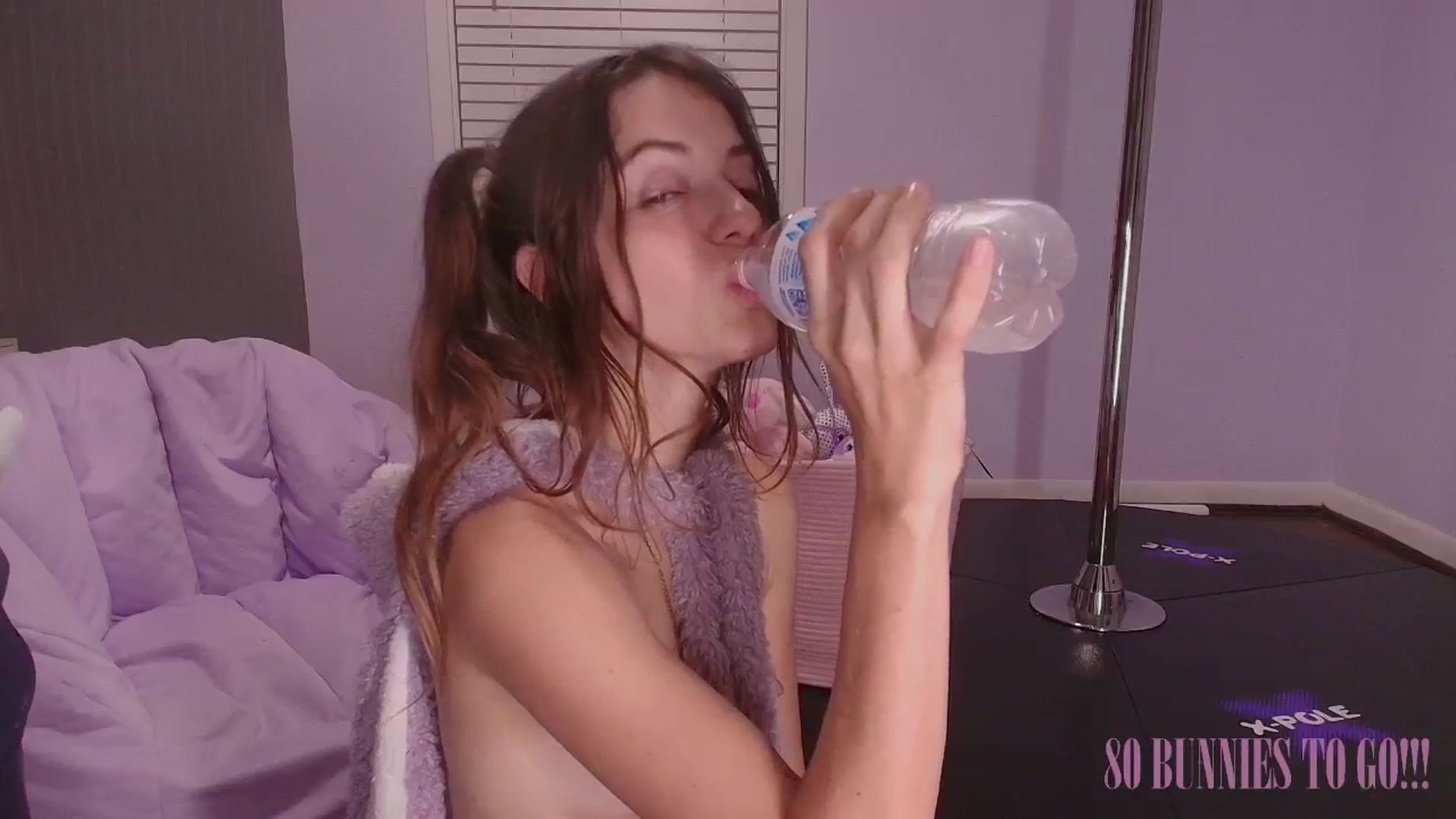 Gallery image thumbnail from NaomiDee's myfreecams stream on, 03/04/2025, 10:58 image 20 of 20
