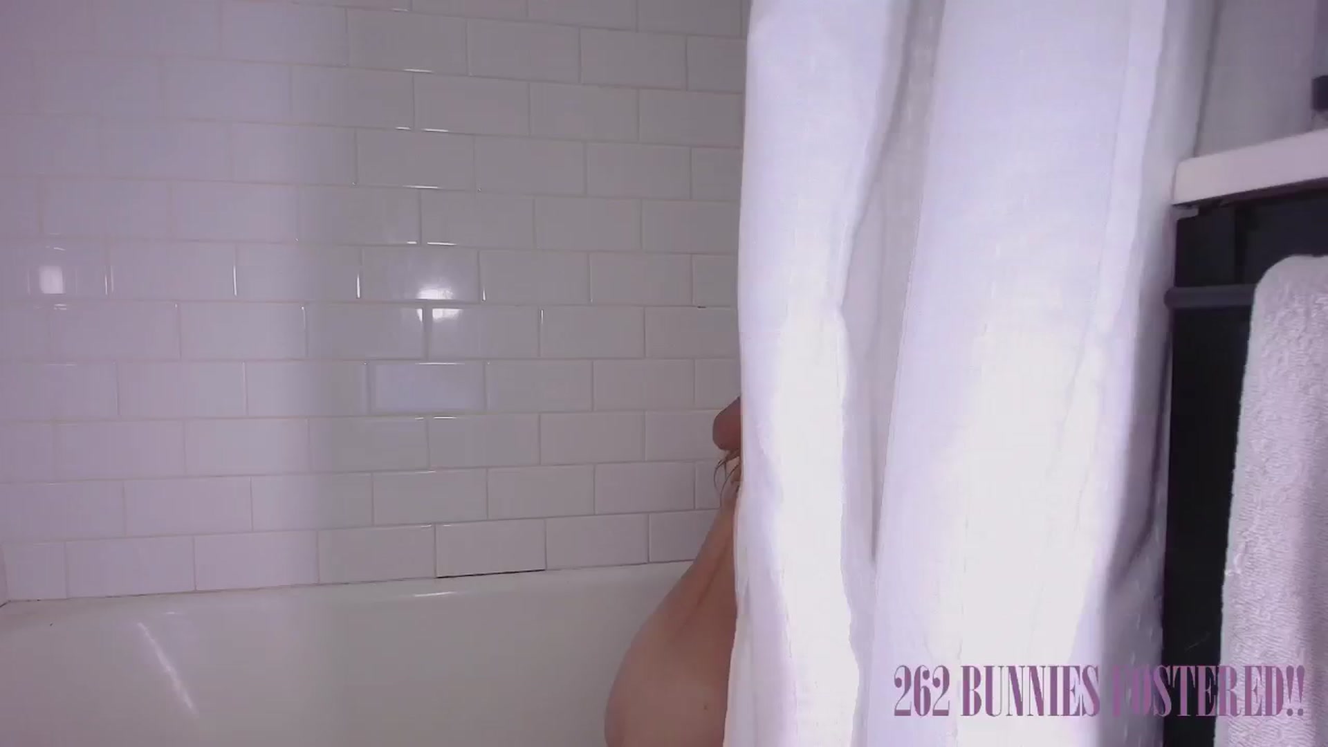 Gallery image thumbnail from NaomiDee's myfreecams stream on, 04/04/2025, 05:01 image 16 of 20